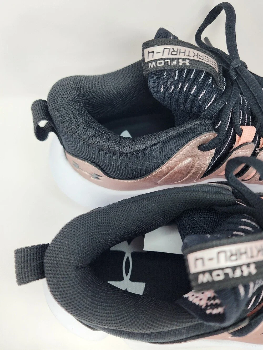 Under Armour Flow Breakthru-4 Basketball Shoes